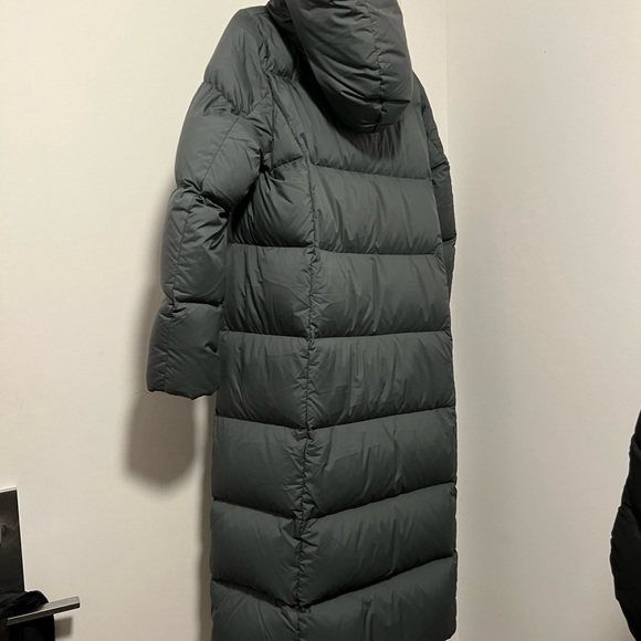 COPY - Babaton The Duvet Puffer - Picture 2 of 6